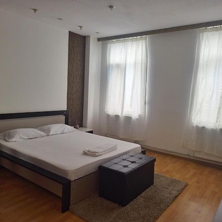Aparthotel Yanis Bucureşti Eksteriør bilde